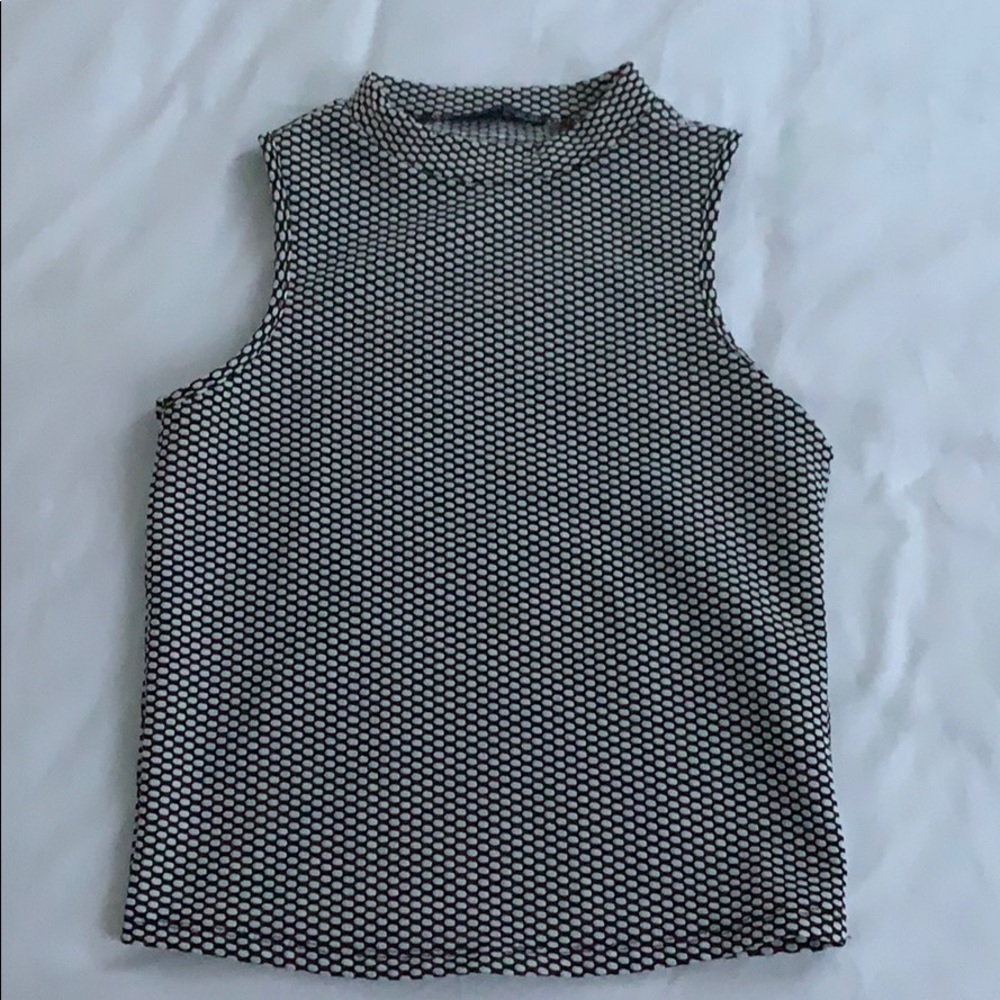 B & W 70s inspired pattern turtleneck tank top